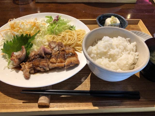 ハンバーグとカレーの店 かや - サブ画像2