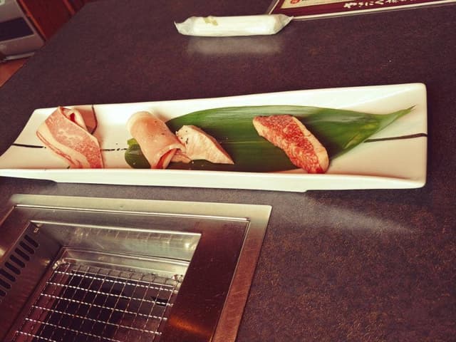 やきにく倶楽部 - サブ画像3