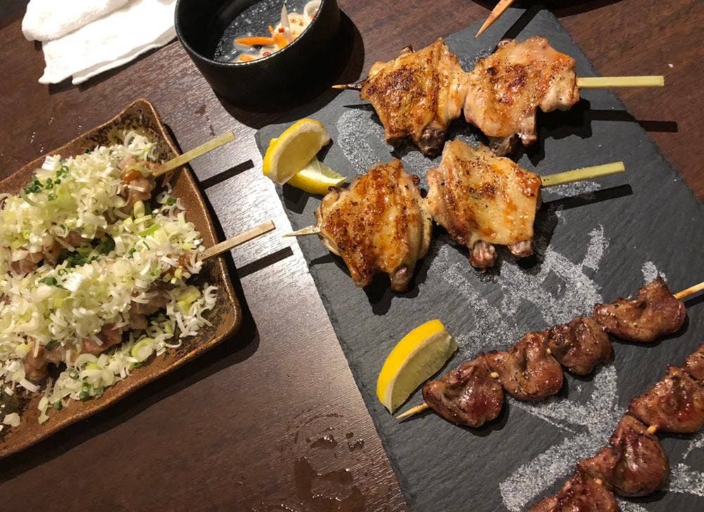 炭火焼き とりとりこ