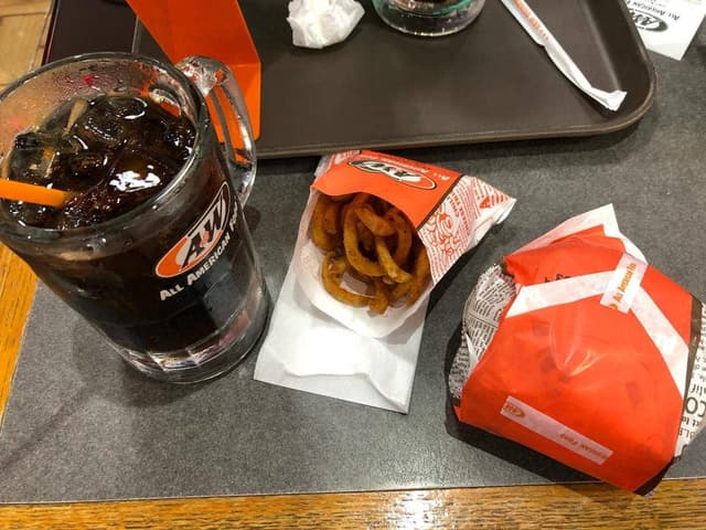 A&W 名護店 - サブ画像1