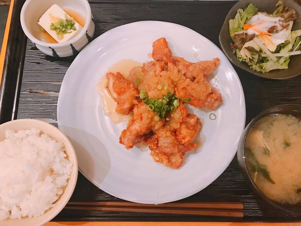 創作居酒屋気まぐれ厨房ごっつ青物横丁店
