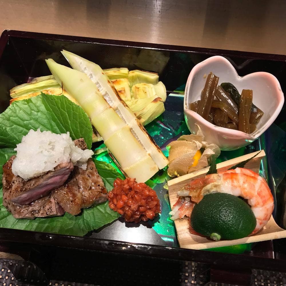 割烹 いそ田