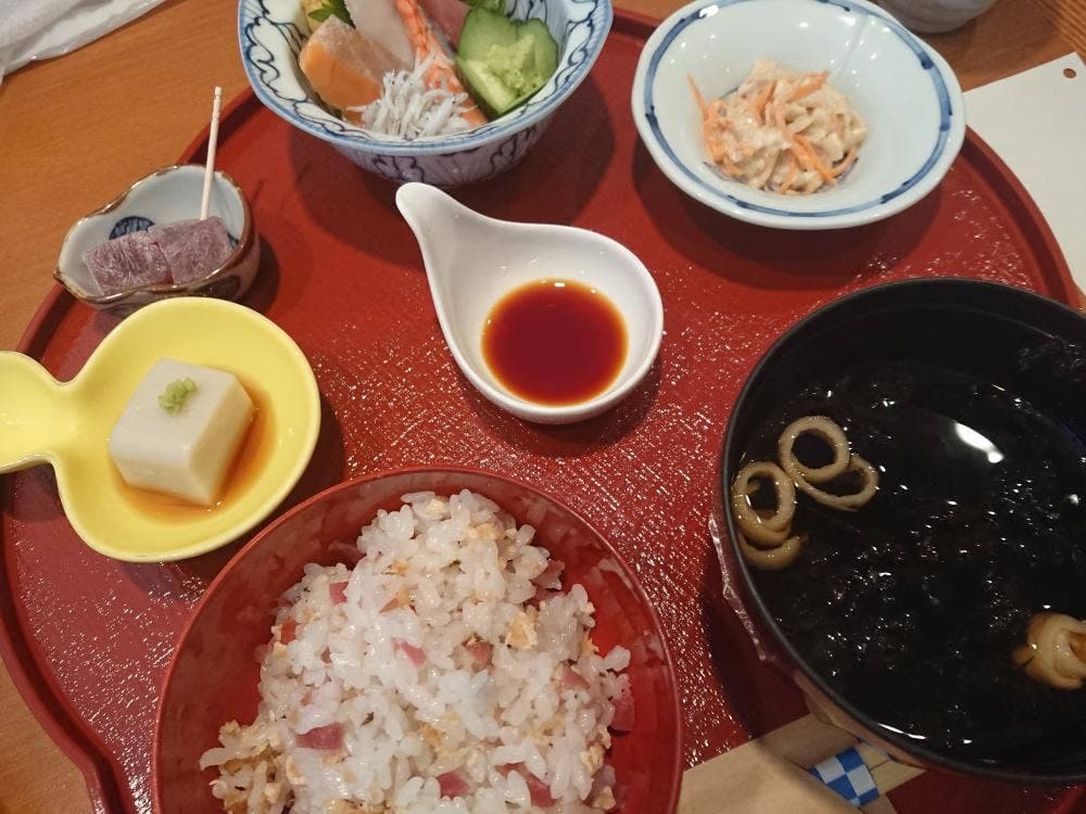 ちらし寿司のちらしや