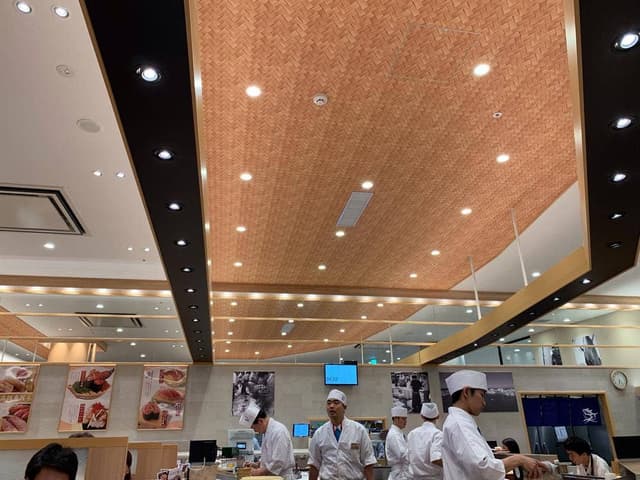 廻転寿司 まぐろ問屋 三浦三崎港 恵み サンエー浦添西海岸パルコシティ店 - サブ画像1