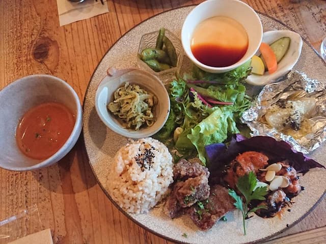 野菜とちょっとワイン食堂 ハルクッチィ - サブ画像1