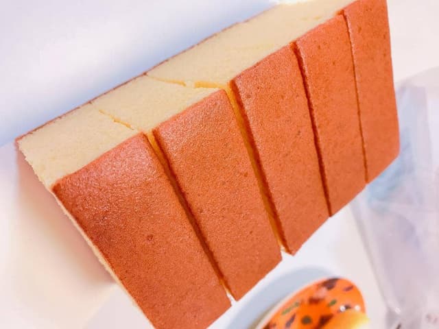 カステラ銀装 近鉄百貨店生駒店 - サブ画像1