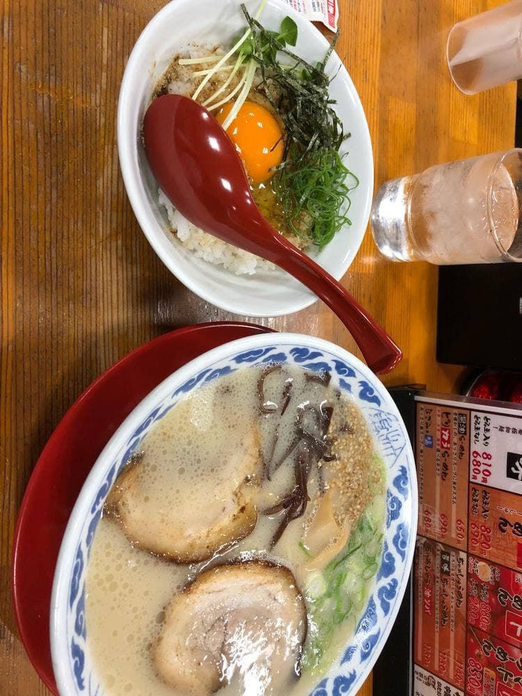 九州らーめん亀王 箕面船場店