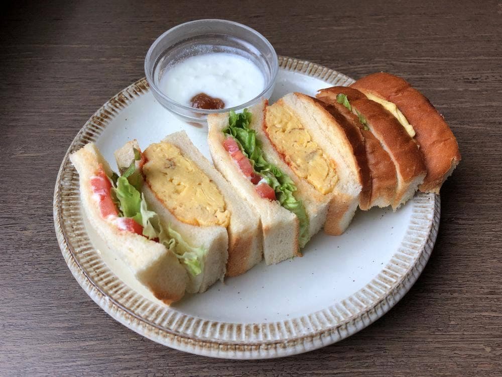 べーかりーかふぇ 伊勢屋