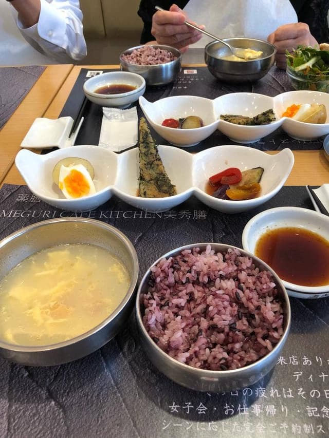 MEGURI CAFE KITCHEN 美秀膳 - サブ画像2