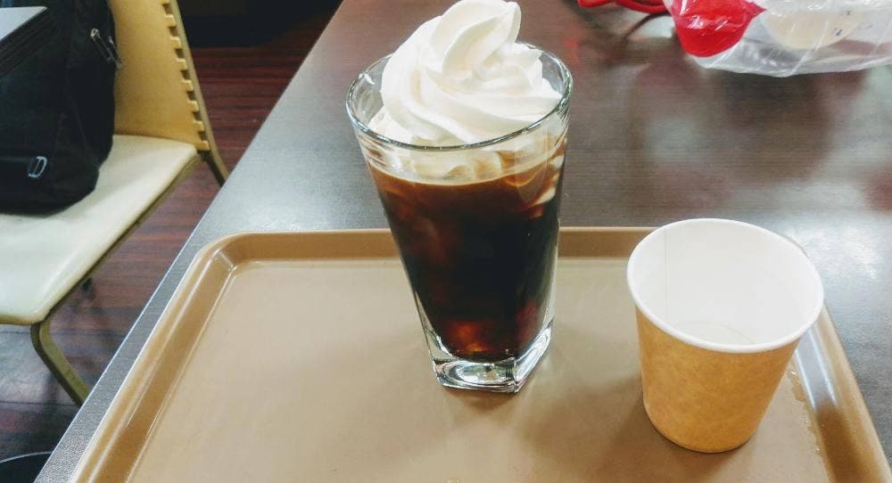 ホリーズカフェ 池田駅前店