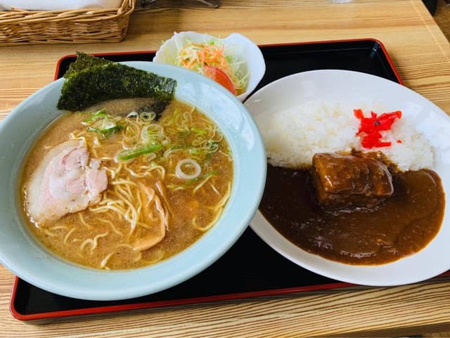 駅前旅館 - サブ画像1