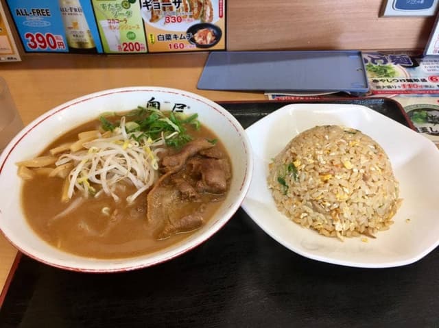 徳島ラーメン 奥屋 石井店 - サブ画像1
