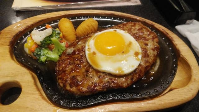 びっくりドンキー アメリカ村店 - サブ画像1