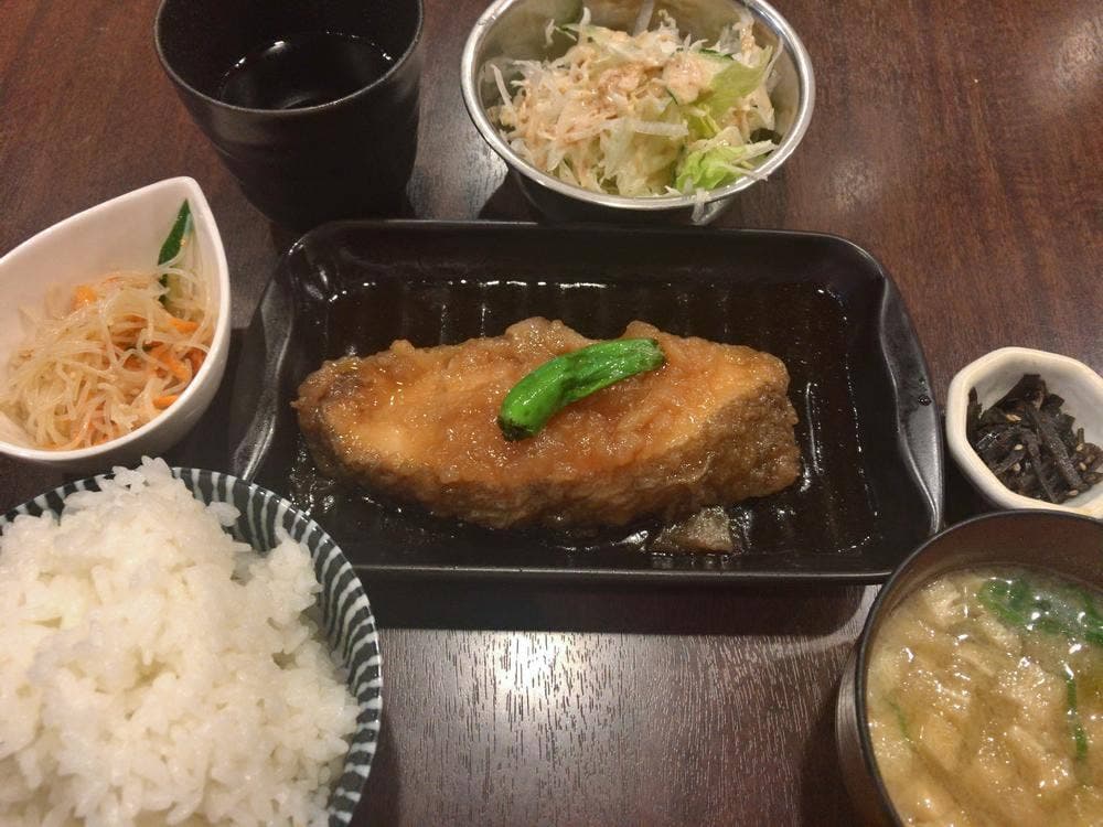 かみおか食堂