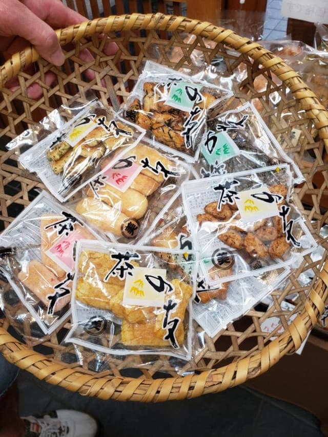 川美せんべい本舗 - サブ画像1