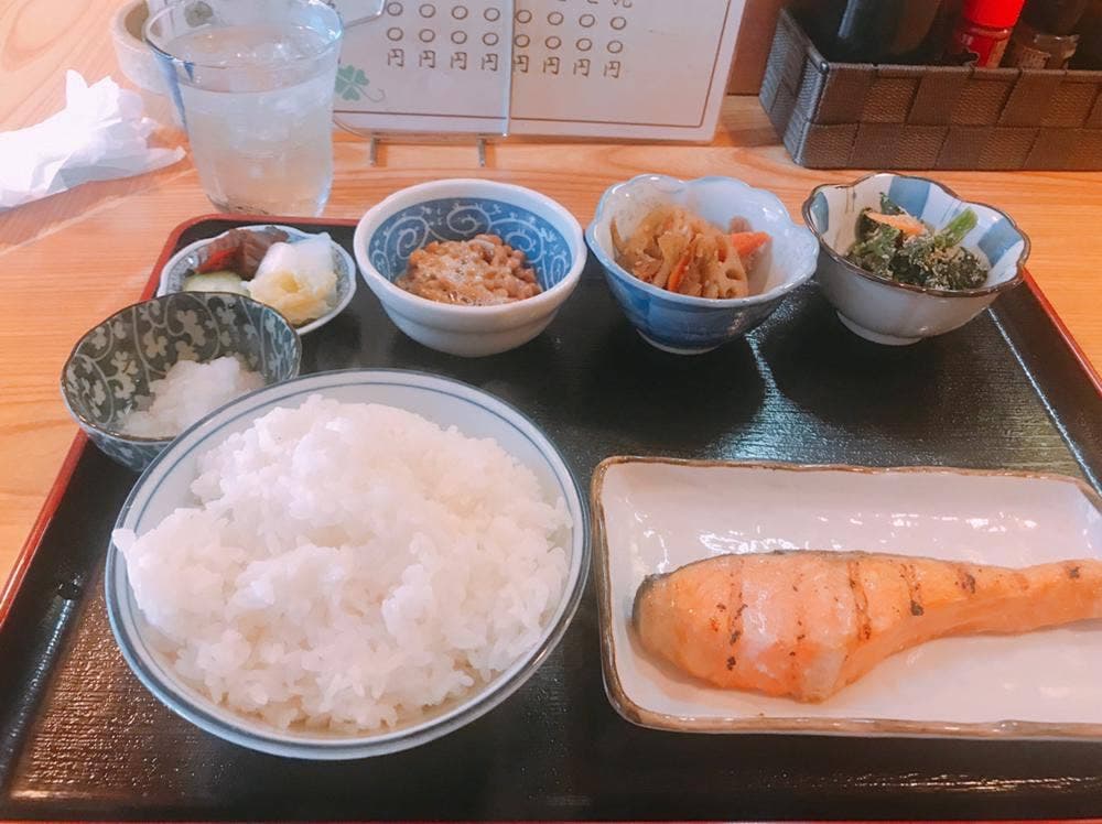 居酒屋 よしの