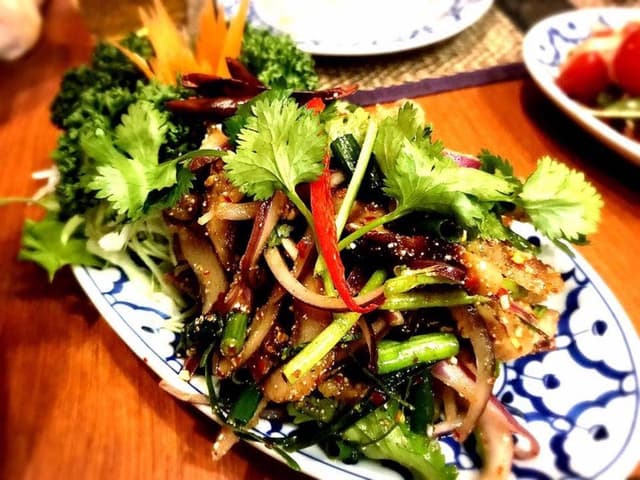 タイ料理 沌 丸ビル店 - サブ画像1