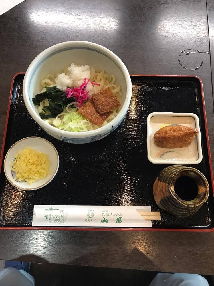 門前そば山彦 東名高速 新城PA店 下り