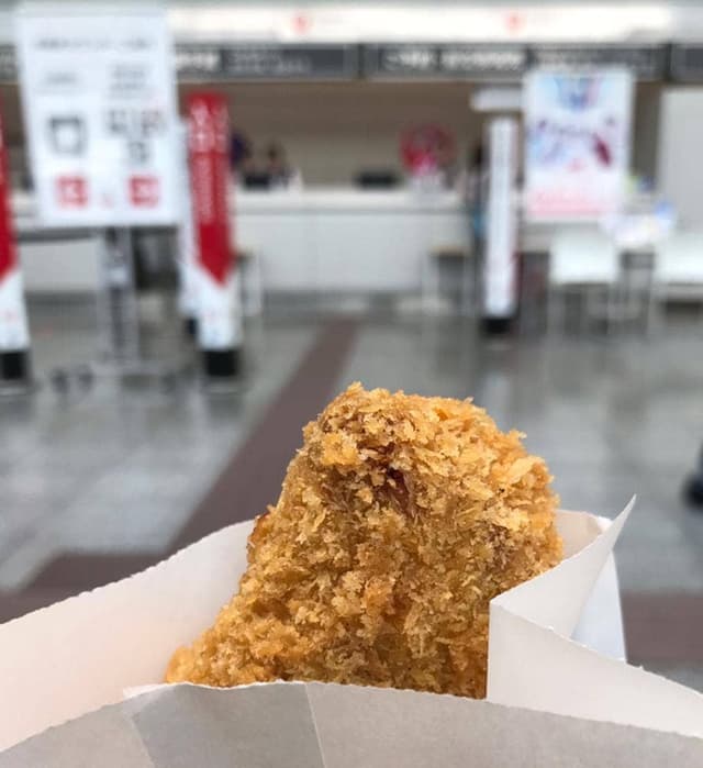 おがた蒲鉾 松山空港1Fスカイショップ - サブ画像2