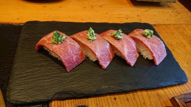 炭火焼肉 石垣屋 - サブ画像2