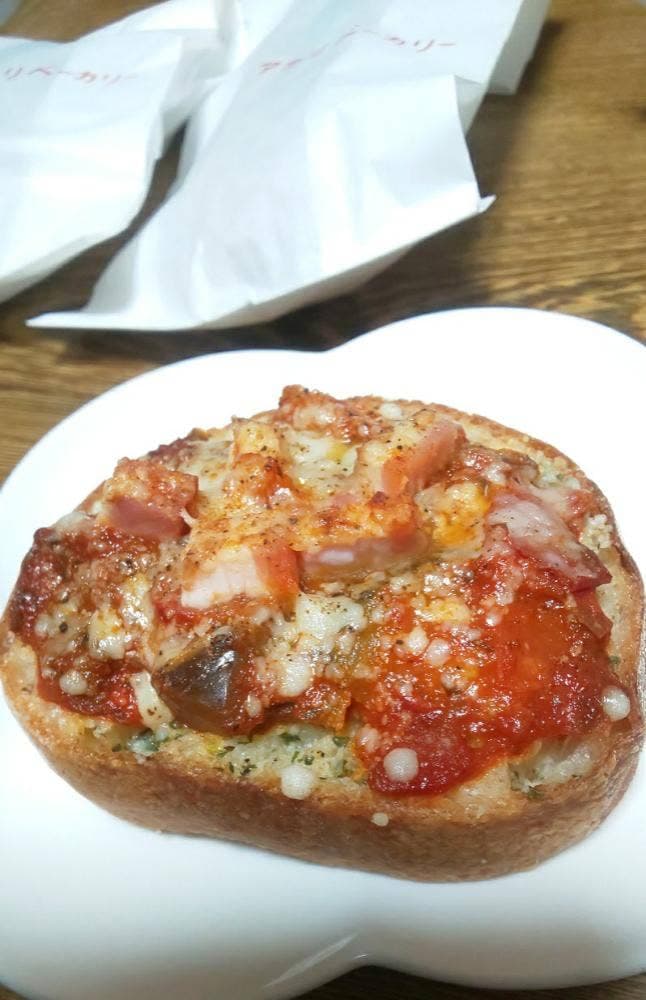 アカリベーカリー