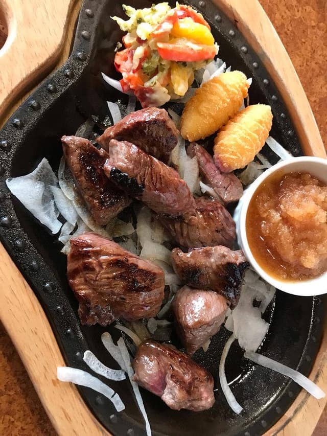 びっくりドンキー 鈴鹿店 - サブ画像1