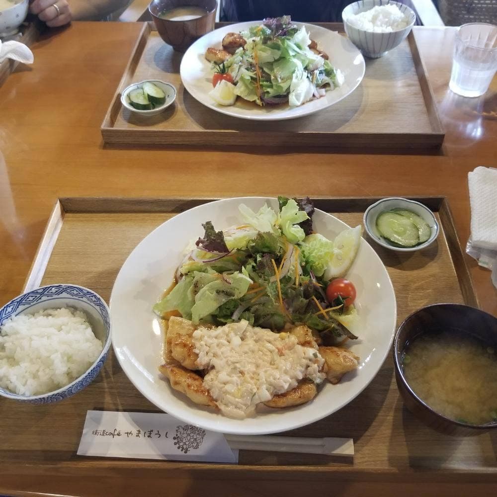 街道カフェ やまぼうし