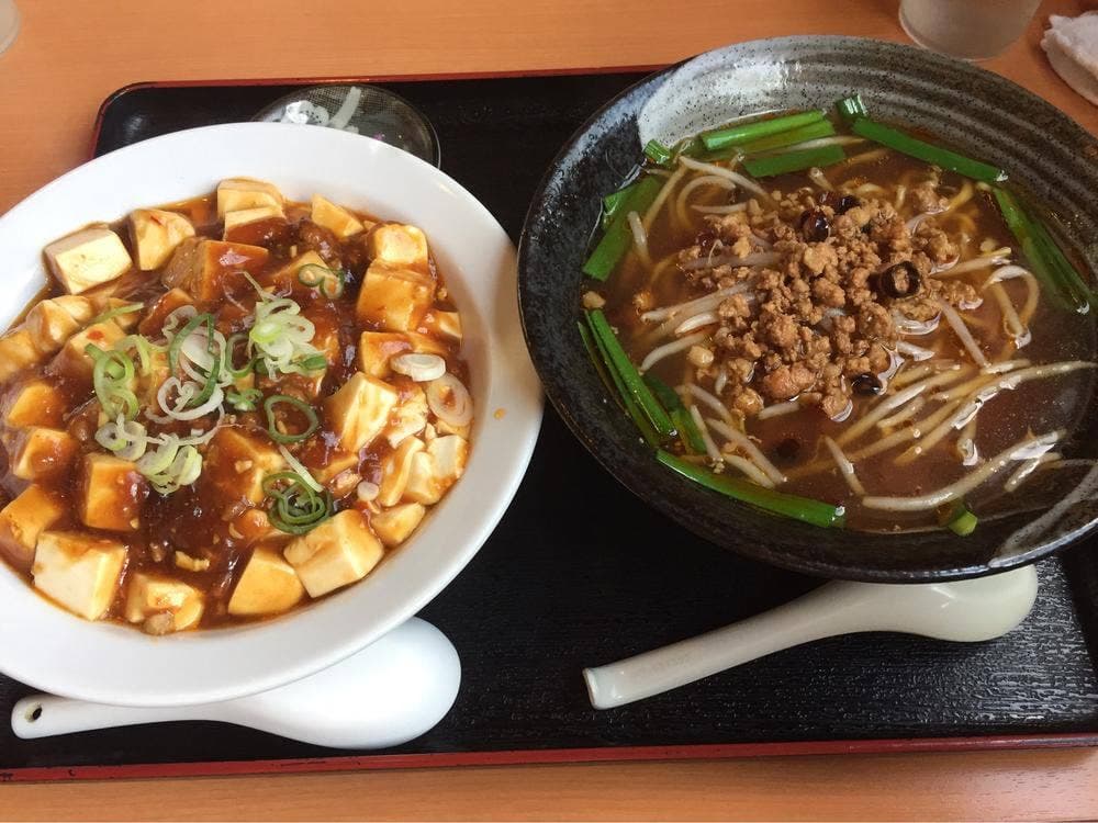 台湾料理 紅葉