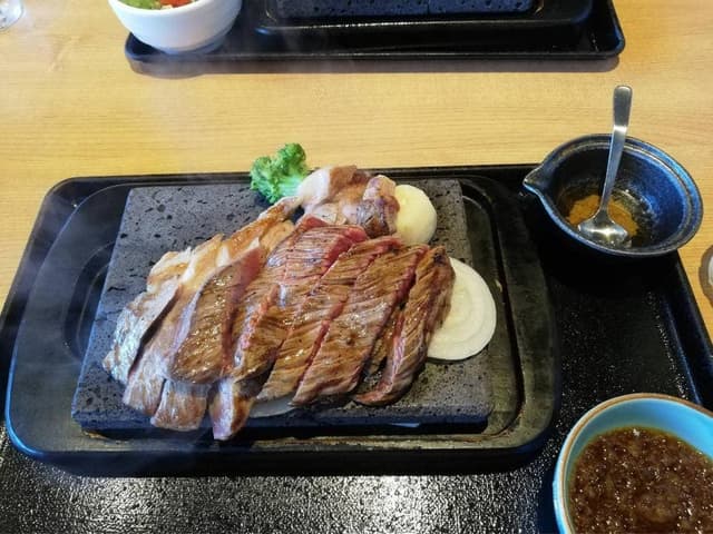 石焼ステーキ 贅 山形嶋店 - サブ画像2