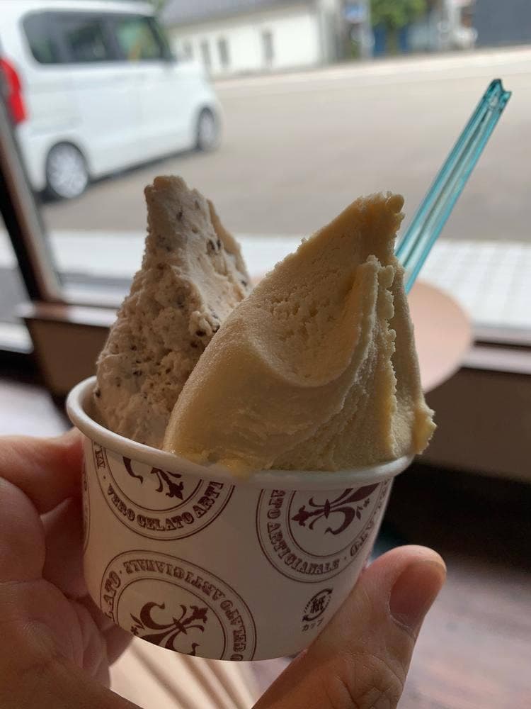 明宝ジェラート 本店