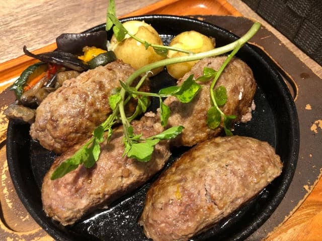 いしがまやハンバーグ 成城コルティ店 - サブ画像3