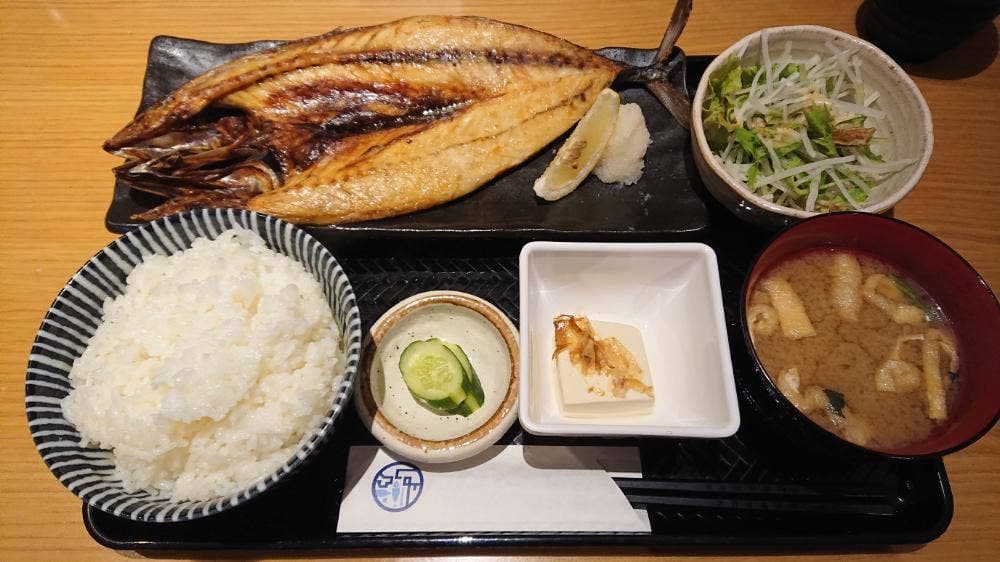 魚肴酒場 よし乃