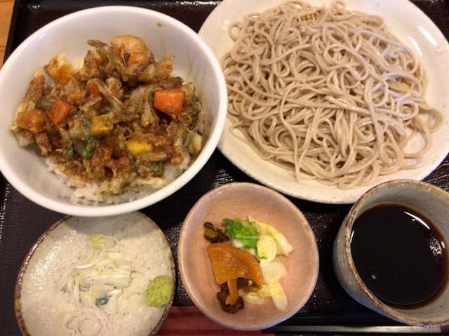 そば・うどん 八斗蒔 やぶ - サブ画像1