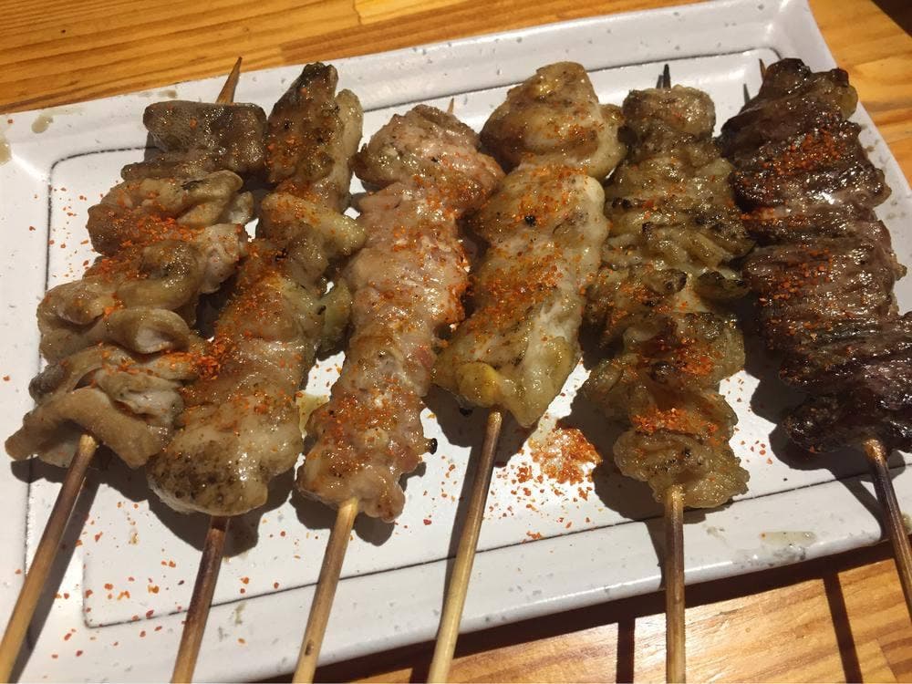 とりとん