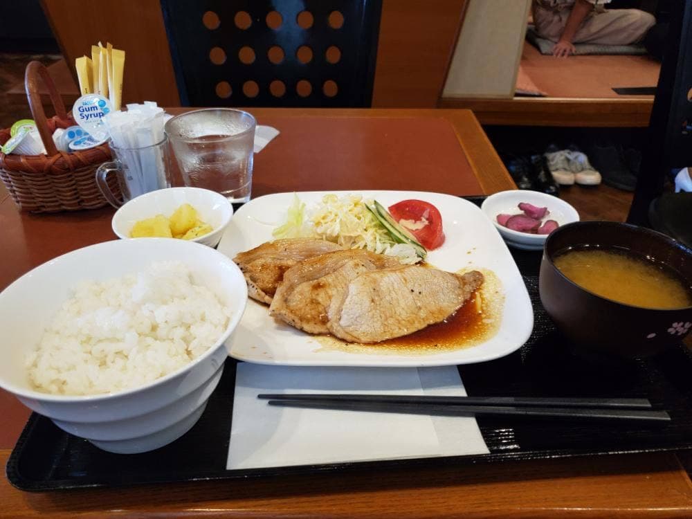 Cafe & Beer Bar Lupin