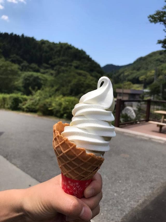 水辺のカフェ 道の駅果樹公園あしがくぼ - サブ画像3