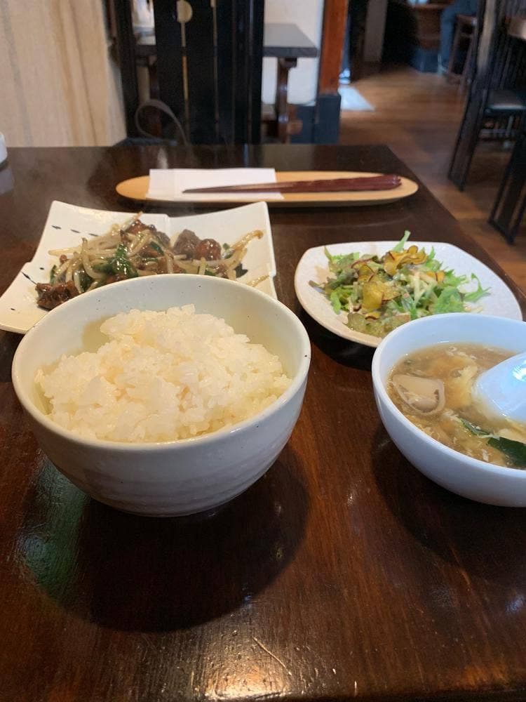 くうろん