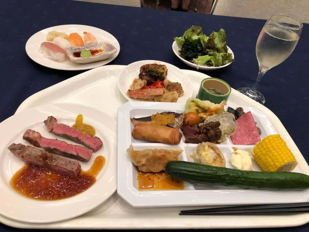 ブッフェレストラン ピオーネ