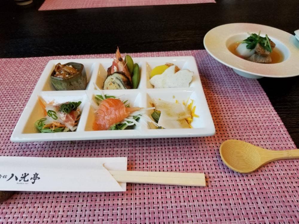 時食館 八光亭