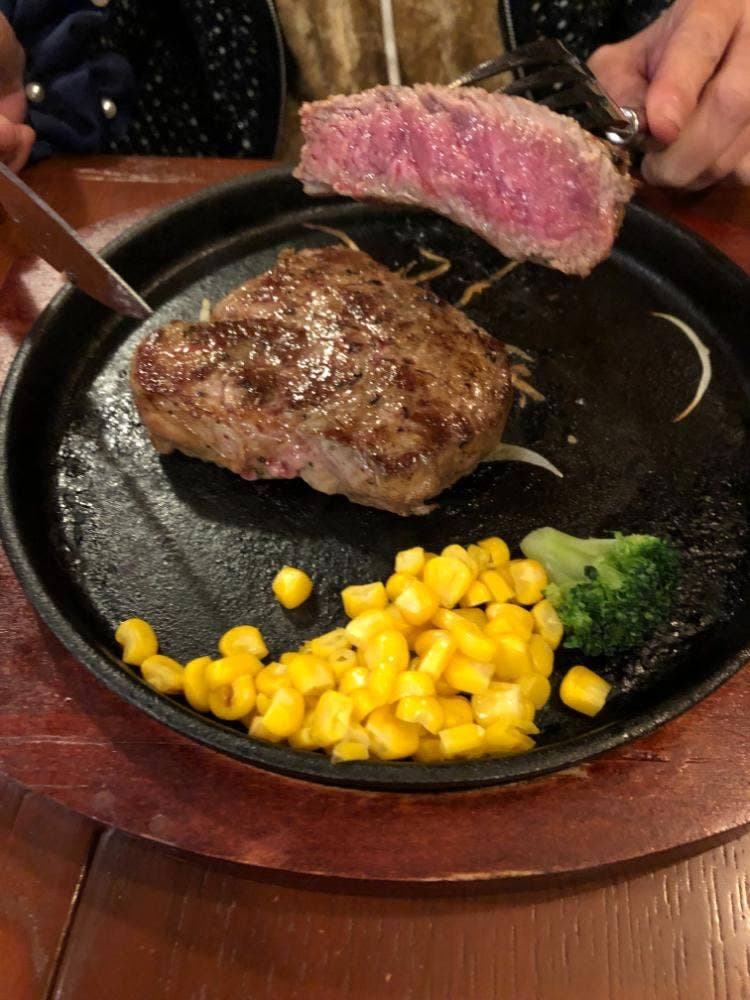 まんぷくステーキ