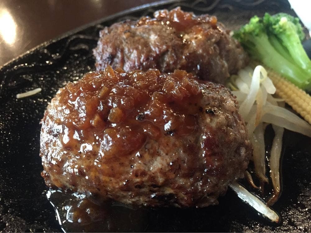 デザイナーズ貸切空間&熟成肉バル PAUSAVI