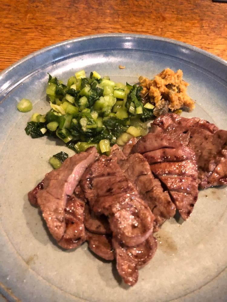 牛タンと麦めし赤兵衛