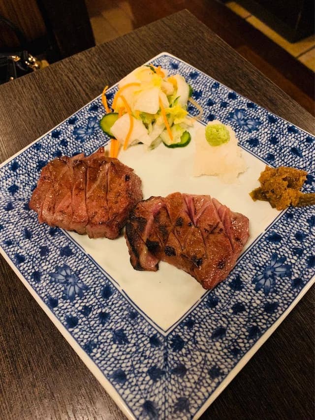 炭焼牛たん東山 福岡天神店 - サブ画像3