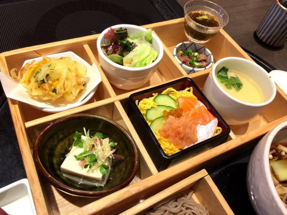 寿司・しゃぶしゃぶ ゆず庵 神戸小束山店