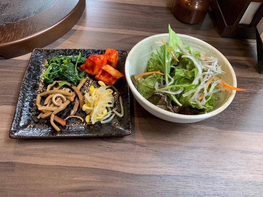 黒毛和牛焼肉と本格もつ鍋 山樹 小牧原店