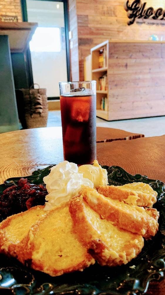 グローカルカフェ 名古屋で世界の旅人と出逢えるカフェバー
