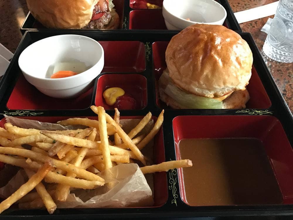 SLAMs -DunkBurger