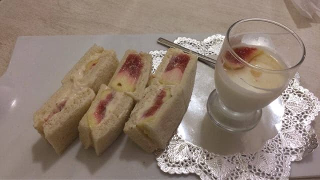 ティールーム 薔薇窓 - サブ画像1