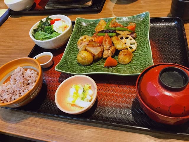 大戸屋ごはん処 湘南モールフィル店 - サブ画像1