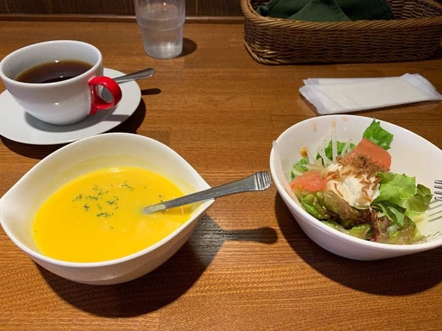 洋食とワイン つつじ亭 - サブ画像3